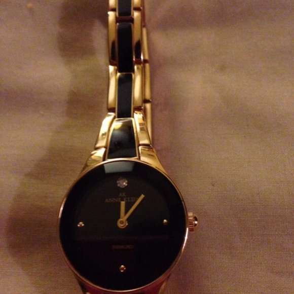 Women's watch - Picture 1 of 1